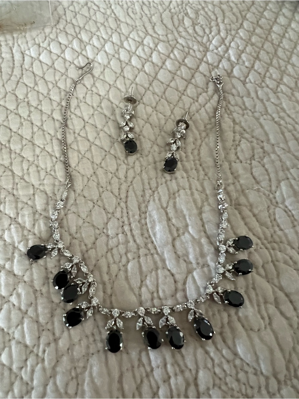 Elegant Black Crystal Drop Necklace & Earring Set - Silver Tone